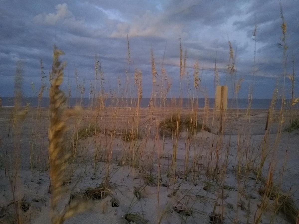 Surf Song Bed & Breakfast Tybee Island Esterno foto